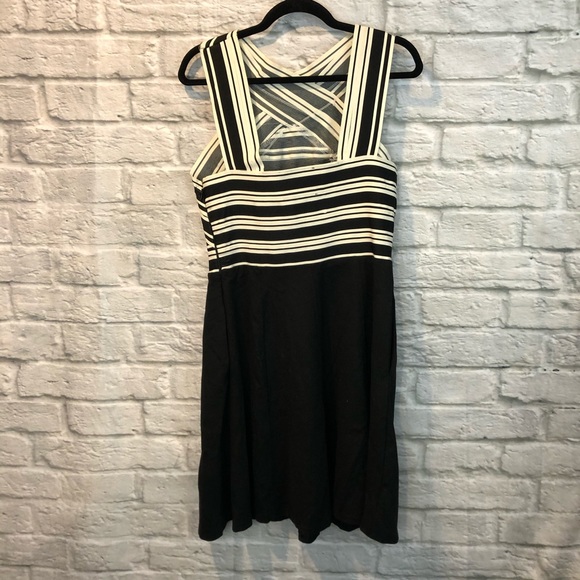 NWT Anthro Maeve Crosswise Flare Black & White Dress US 12 - Picture 10 of 16